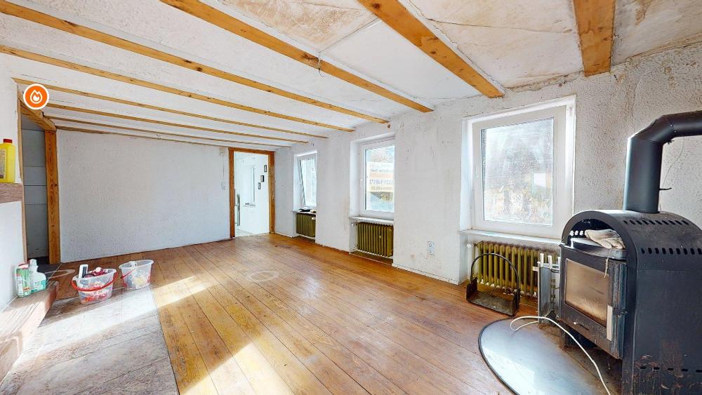 +++In sonniger, ruhiger Lage: Geräumiges 2-3 Familienhaus mit Balkon, überdachtem Freisitz, Garten und 2 Garagen in ruhiger Seitenstraße+++ – Waldfischbach – Vorschaubild 8
