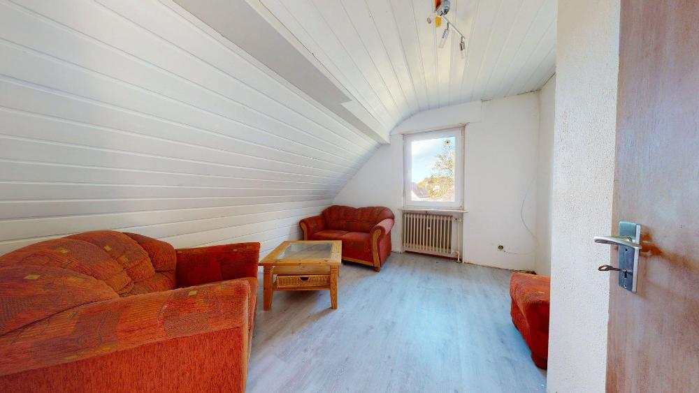 +++In sonniger, ruhiger Lage: Geräumiges 2-3 Familienhaus mit Balkon, überdachtem Freisitz, Garten und 2 Garagen in ruhiger Seitenstraße+++ – Waldfischbach – Vorschaubild 28