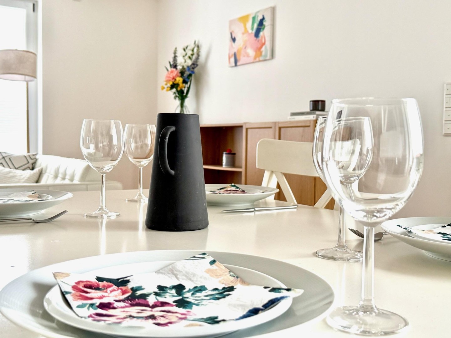 Möblierte 3 ZBK mit Balkon - Nahe U-Bahn - Preis inkl. NK - sofort bezugsfertig