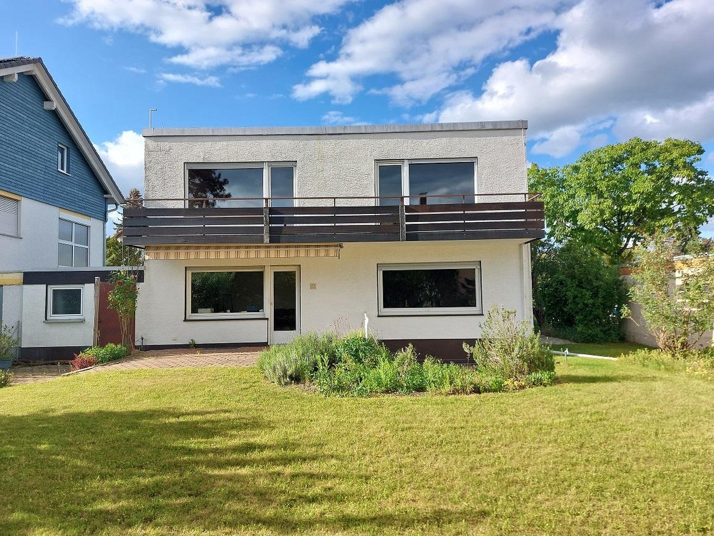 Helles, großzügiges Haus mit Einliegerwohnung – sehr gute Infrastruktur 64297 – Darmstadt – Bild 1 von 23