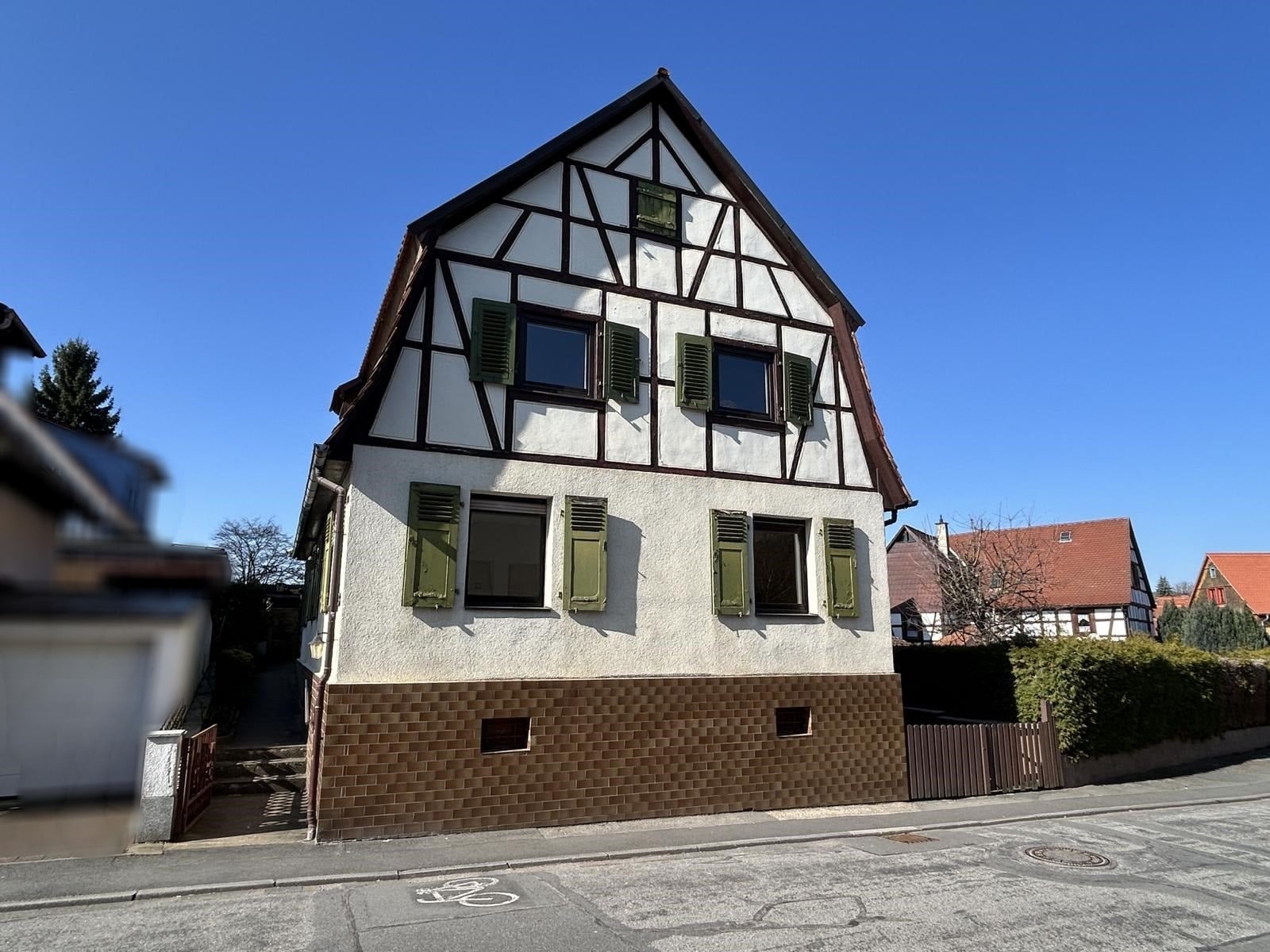 Historisch, aber nicht denkmalgeschützt. Gemütliches Fachwerkhaus in Innenstadtlage von Michelstadt – Michelstadt – Vorschaubild 2