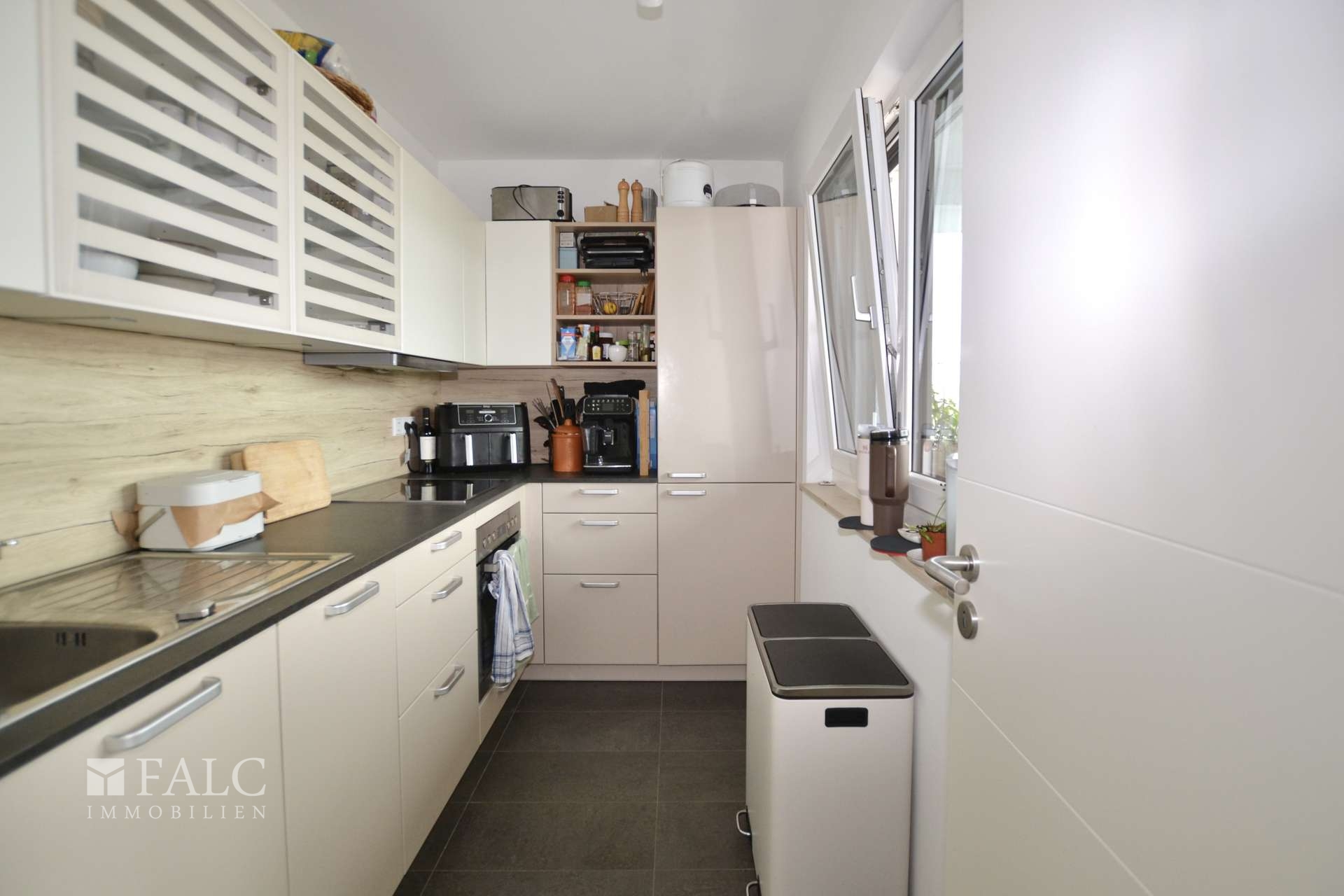 Property thumbnail 8