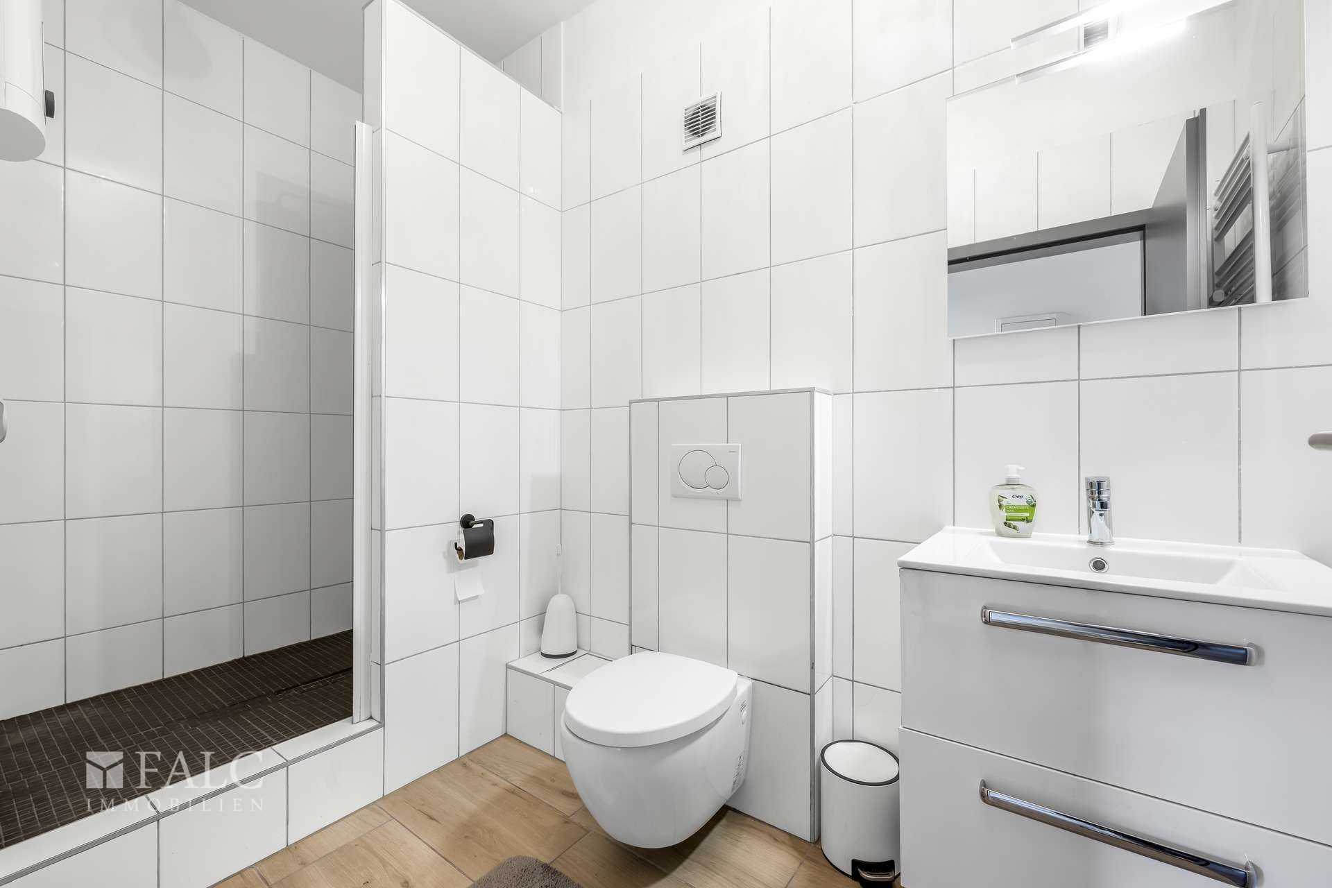 Attraktives Investment mit fünf Einheiten im Bremer Bahnhofsviertel – Perfekt für Ferienvermietung – Bremen – Vorschaubild 22