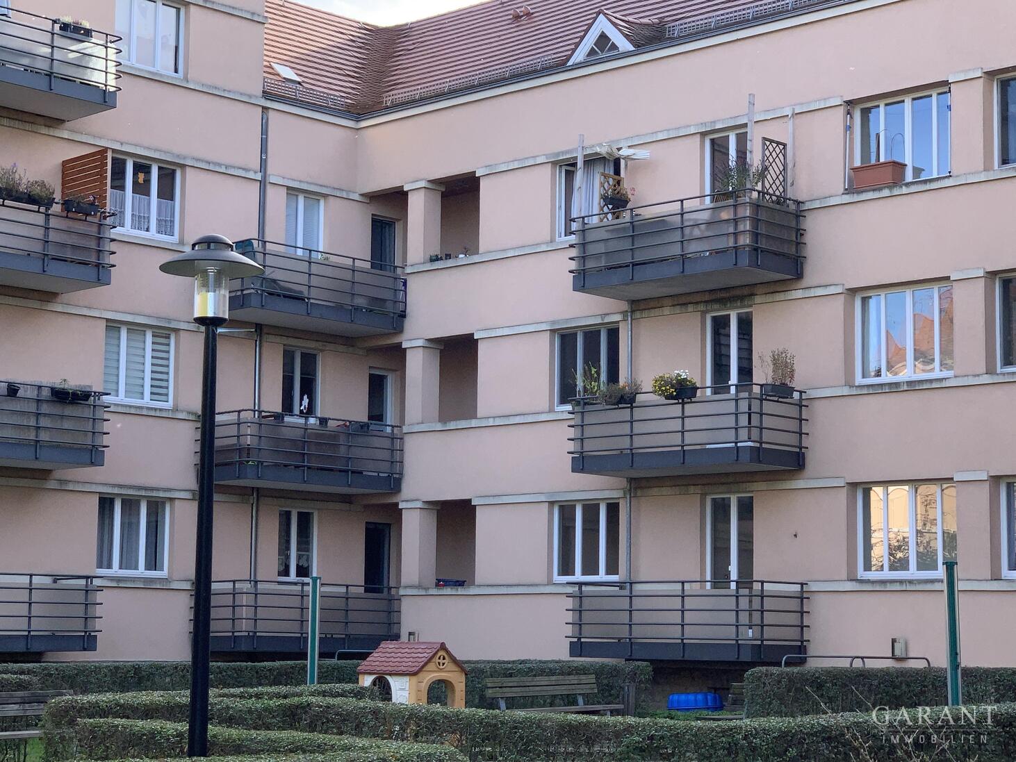 Kapitalanlage: Zwei vermietete 3 Zimmer-Wohnungen nebeneinander mit Balkon – Dresden – Bild 1 von 3