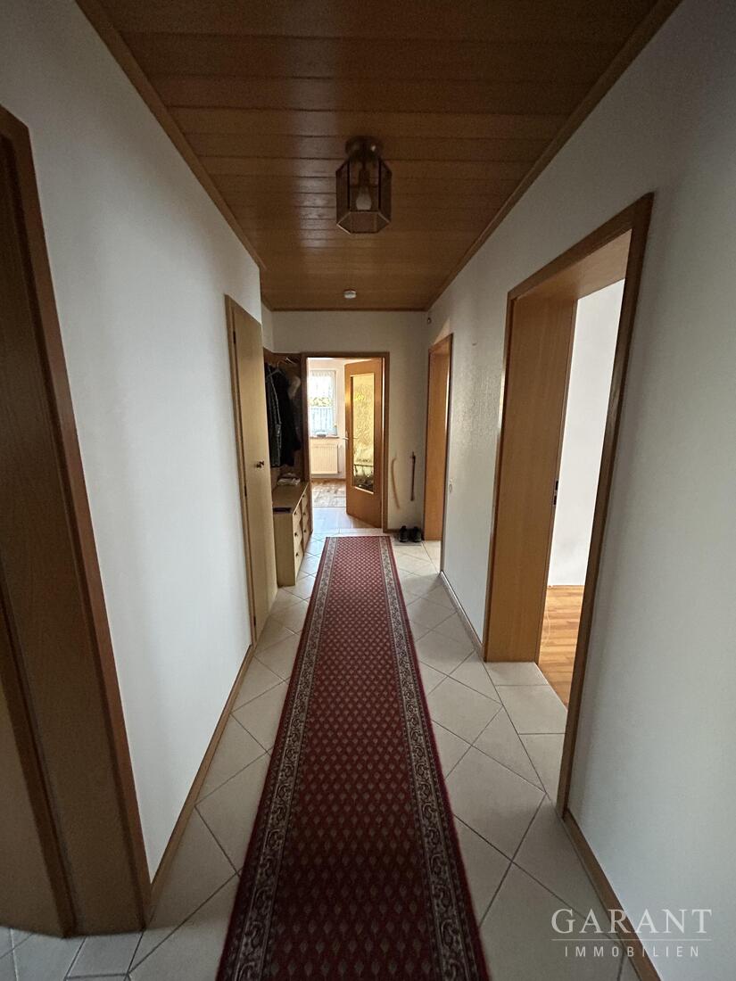 Schönes Dreifamilienhaus auf großzügigem Süd-/West-Grundstück mit zusätzlichem Baurecht – Fürstenfeldbruck – Vorschaubild 6