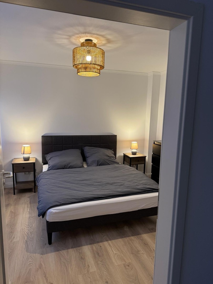 Moderne möblierte 70 qm City‑Wohnung im Herzen von Wiesbaden (mit Balkon) – Wiesbaden – Vorschaubild 4