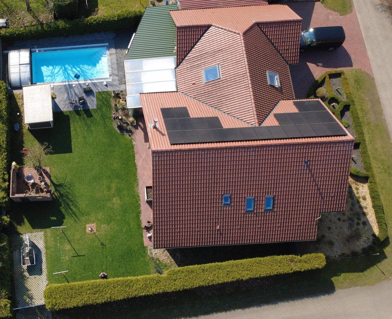 *von Privat* freistehendes EFH mit PV-Anlage, beheiztem Profi-Pool & Außensauna – Dersum – Vorschaubild 5