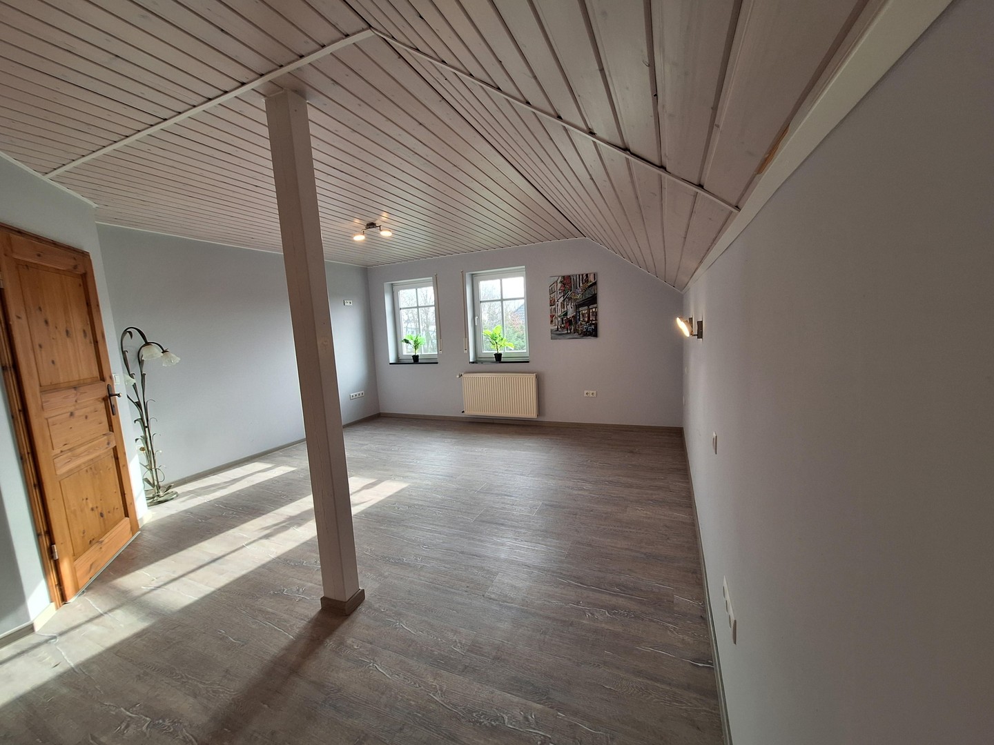 *von Privat* freistehendes EFH mit PV-Anlage, beheiztem Profi-Pool & Außensauna – Dersum – Vorschaubild 27