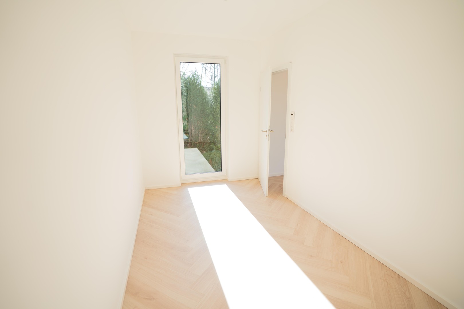 Erstbezug, direkter Waldzugang & Design: freistehendes Haus mit 7 Stellplätzen und Luxus-Ausstattung – Bochum – Vorschaubild 22