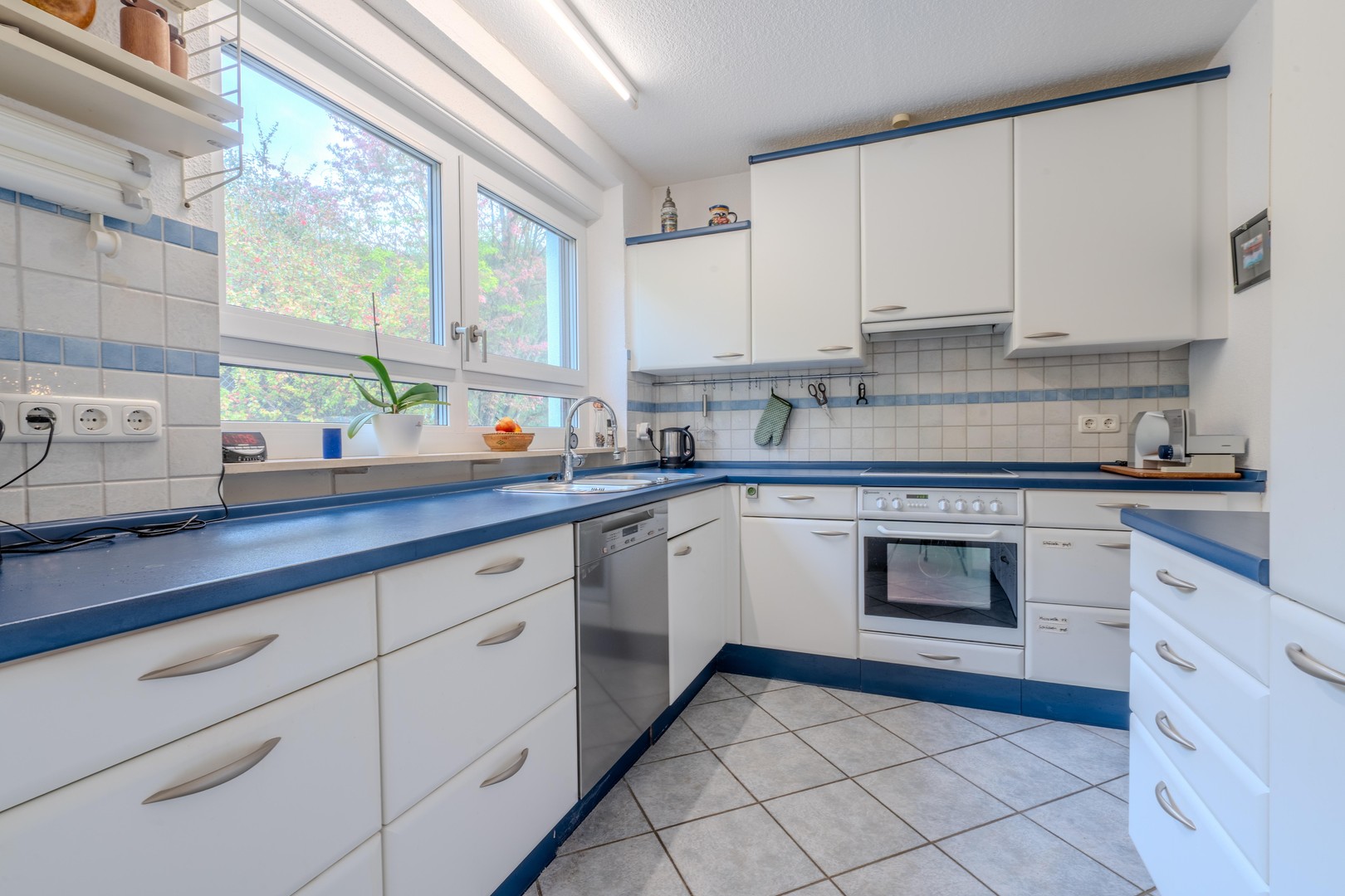 Großzügiger, heller, energetisch sanierter Bungalow in bester Wohnlage von Darmstadt – Darmstadt – Vorschaubild 8