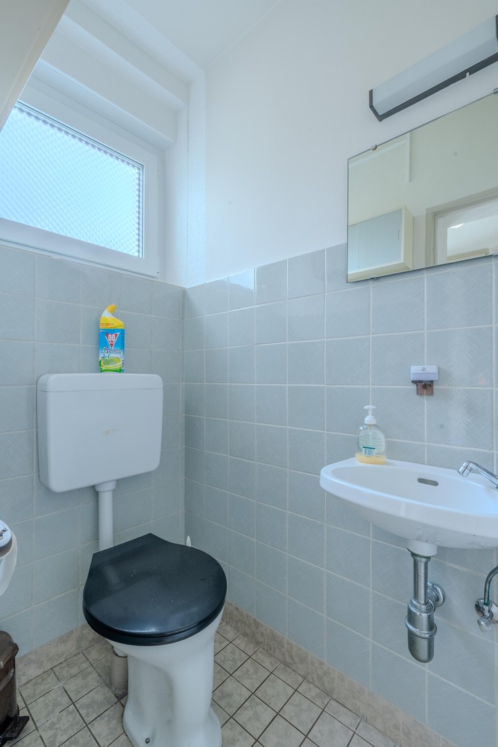 Großzügiger, heller, energetisch sanierter Bungalow in bester Wohnlage von Darmstadt – Darmstadt – Vorschaubild 9