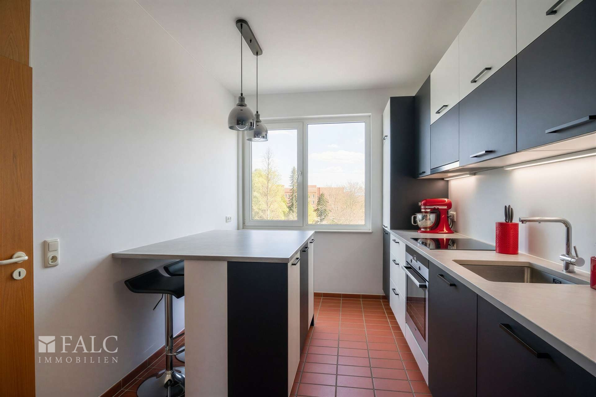 Stilvolle Maisonette mit Balkon, TG-Stellplatz & Aufzug – Viersen – Vorschaubild 9