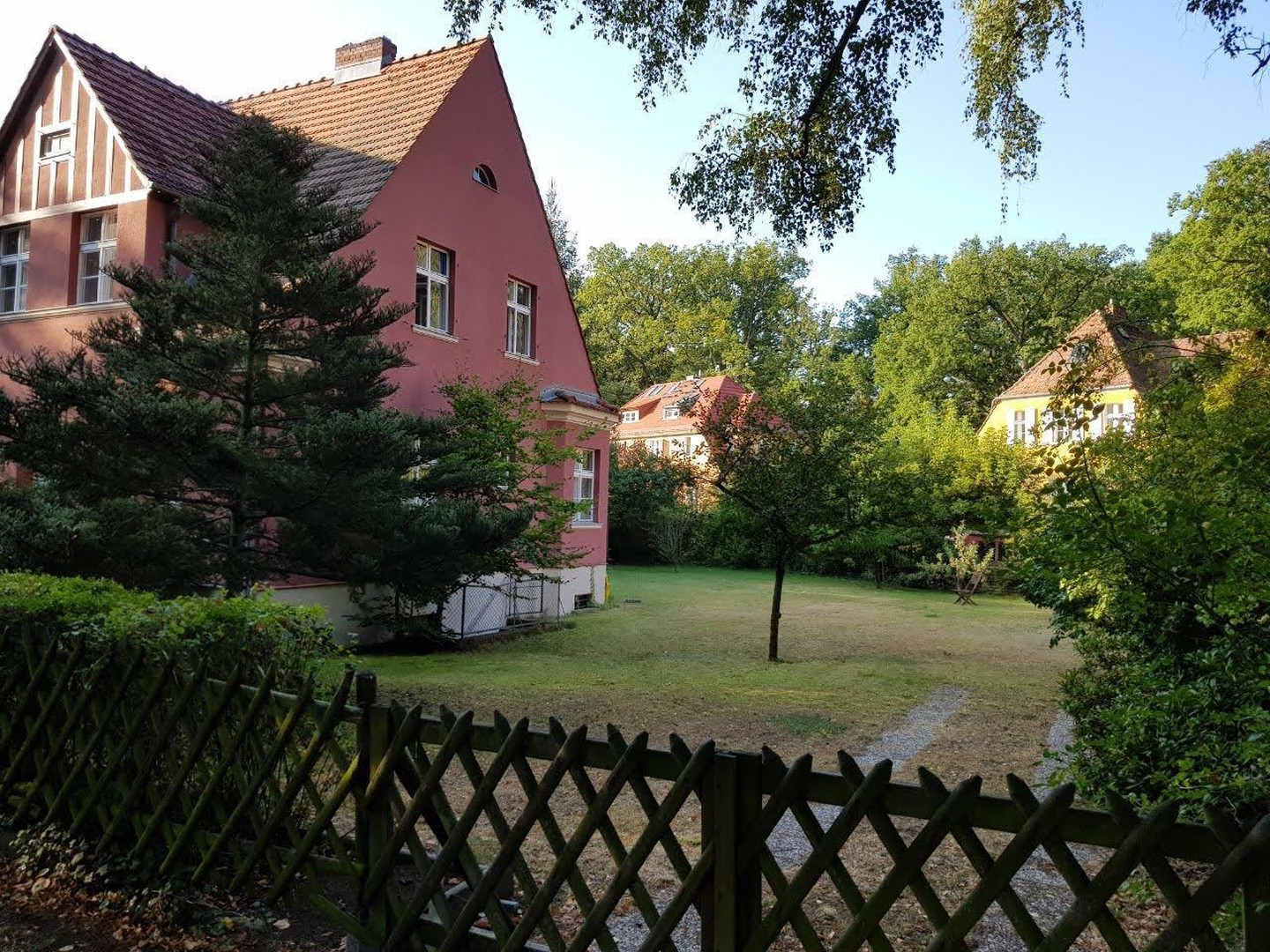 Charmante Doppelhaushälfte mit großem Garten in Frohnau – Berlin – Vorschaubild 2