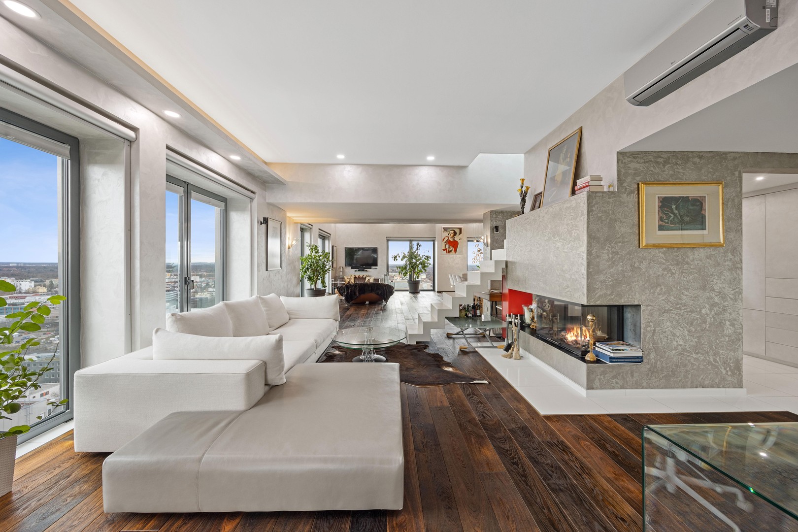 Property thumbnail 2