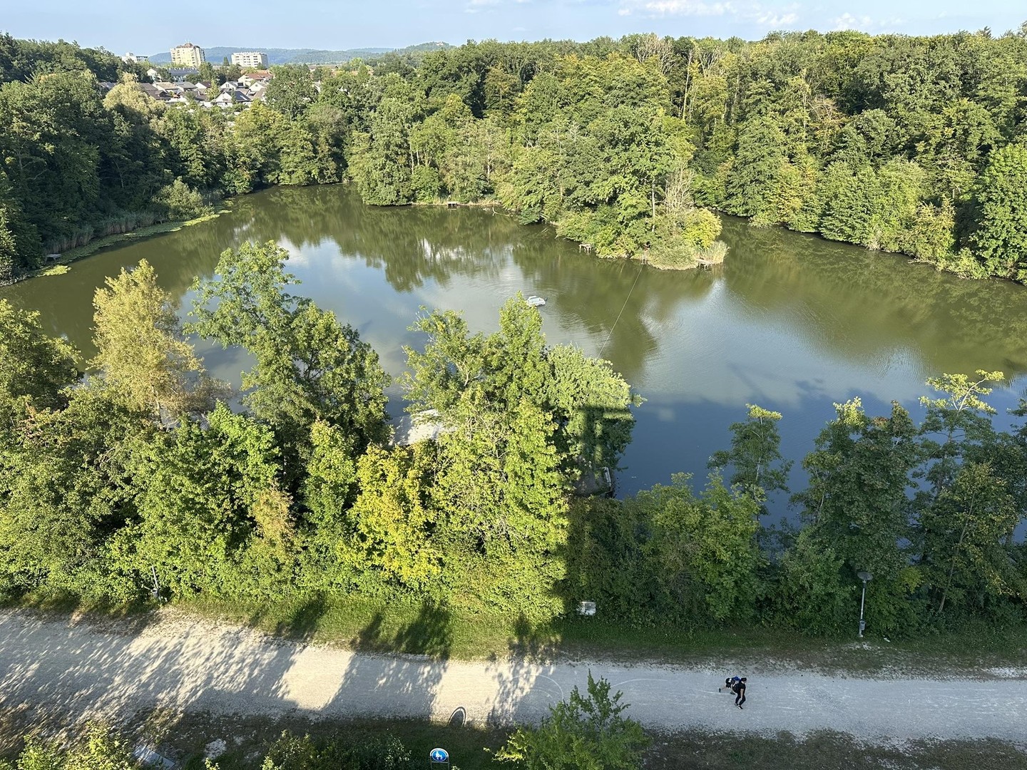 bg
