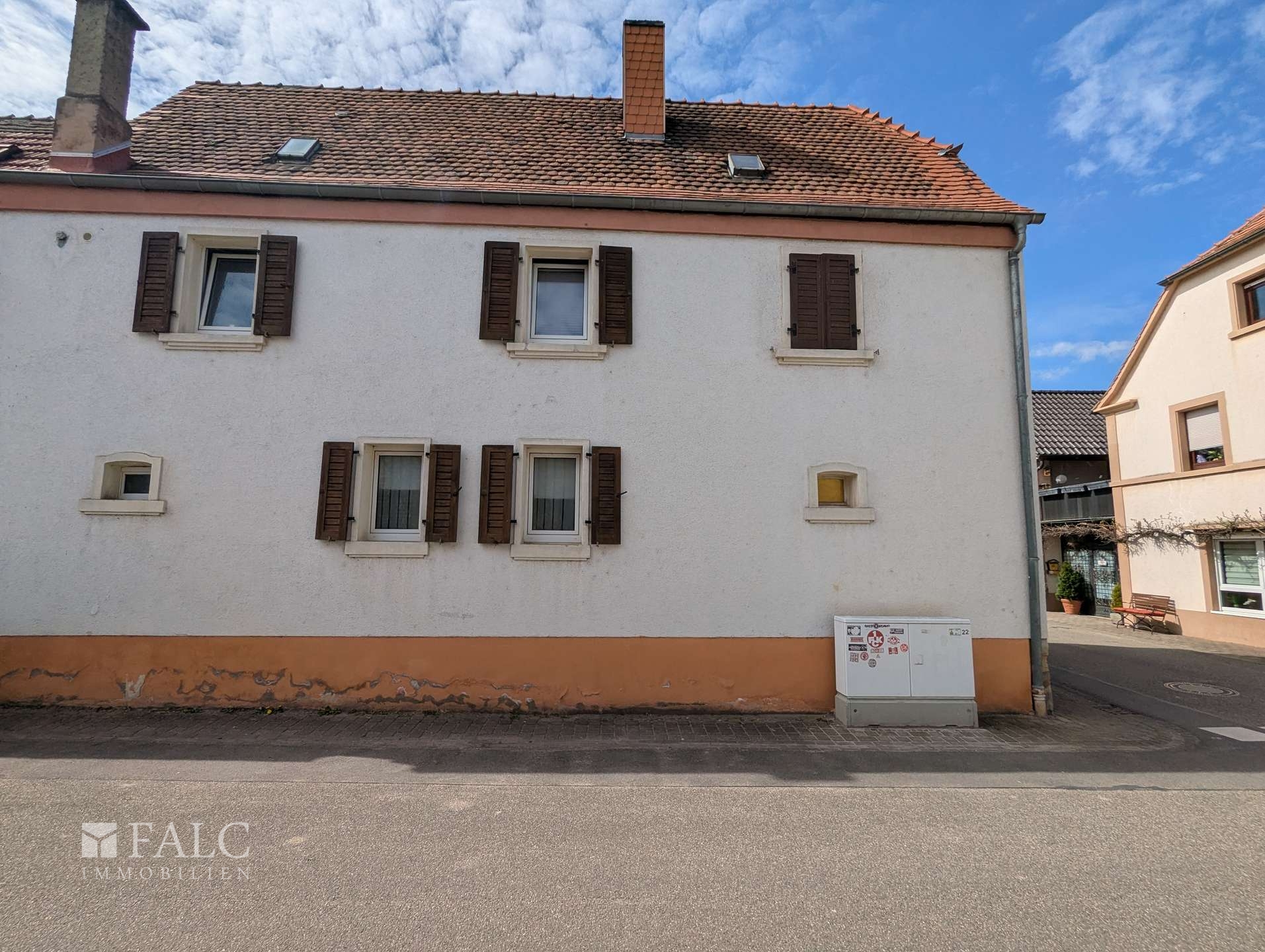 Mehrgenerationenhaus mit Ausbaupotenzial und weitläufiger Scheune – Gommersheim – Vorschaubild 6