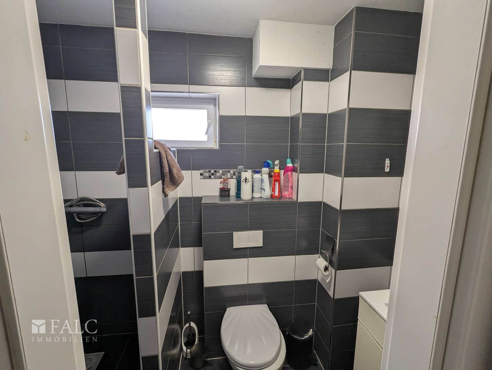 Mehrgenerationenhaus mit Ausbaupotenzial und weitläufiger Scheune – Gommersheim – Vorschaubild 28