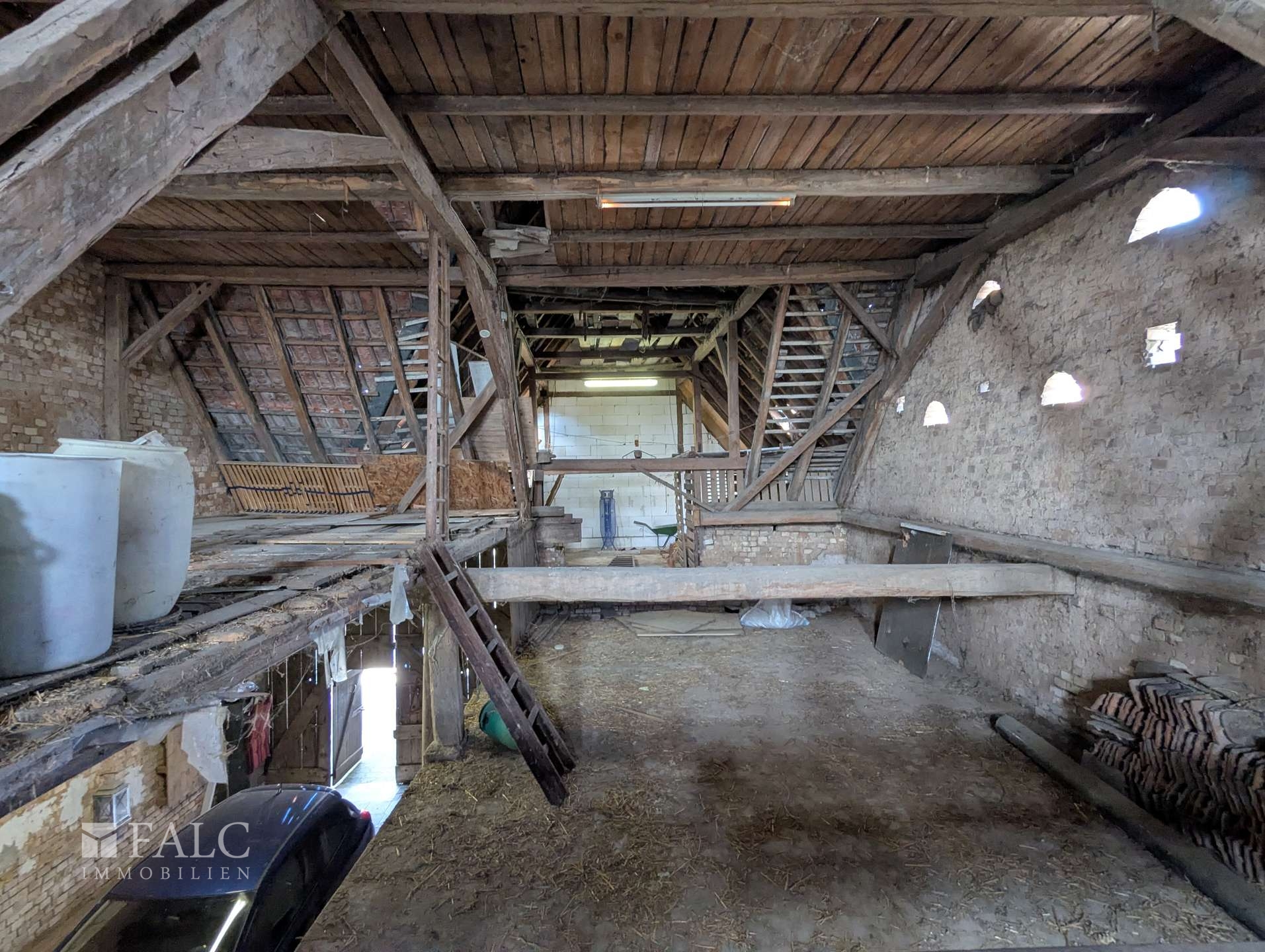 Mehrgenerationenhaus mit Ausbaupotenzial und weitläufiger Scheune – Gommersheim – Vorschaubild 35