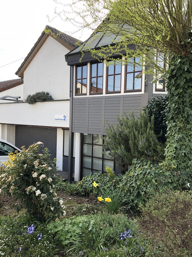 Immobilie in Affalterbach - Geräumige 8-Zimmer Doppelhaushälfte  mit 2 Terrassen und idyllischemGarten in ruhiger Lage - Bild 3