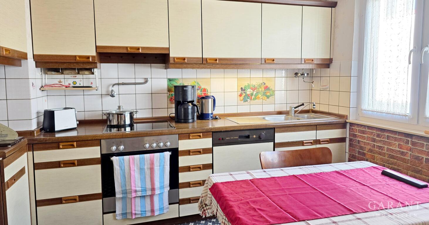 Immobilie in Owen - ** Gepflegtes Zweifamilienhaus mit ca. 227 qm Wfl., 8 Zimmer ** - Bild 4