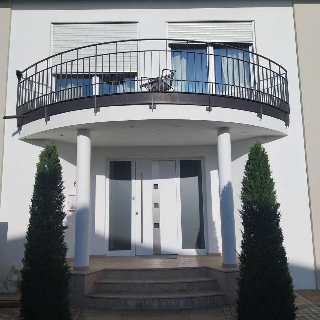 bg