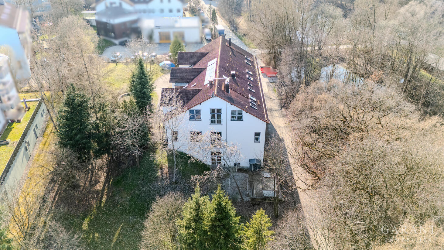bg