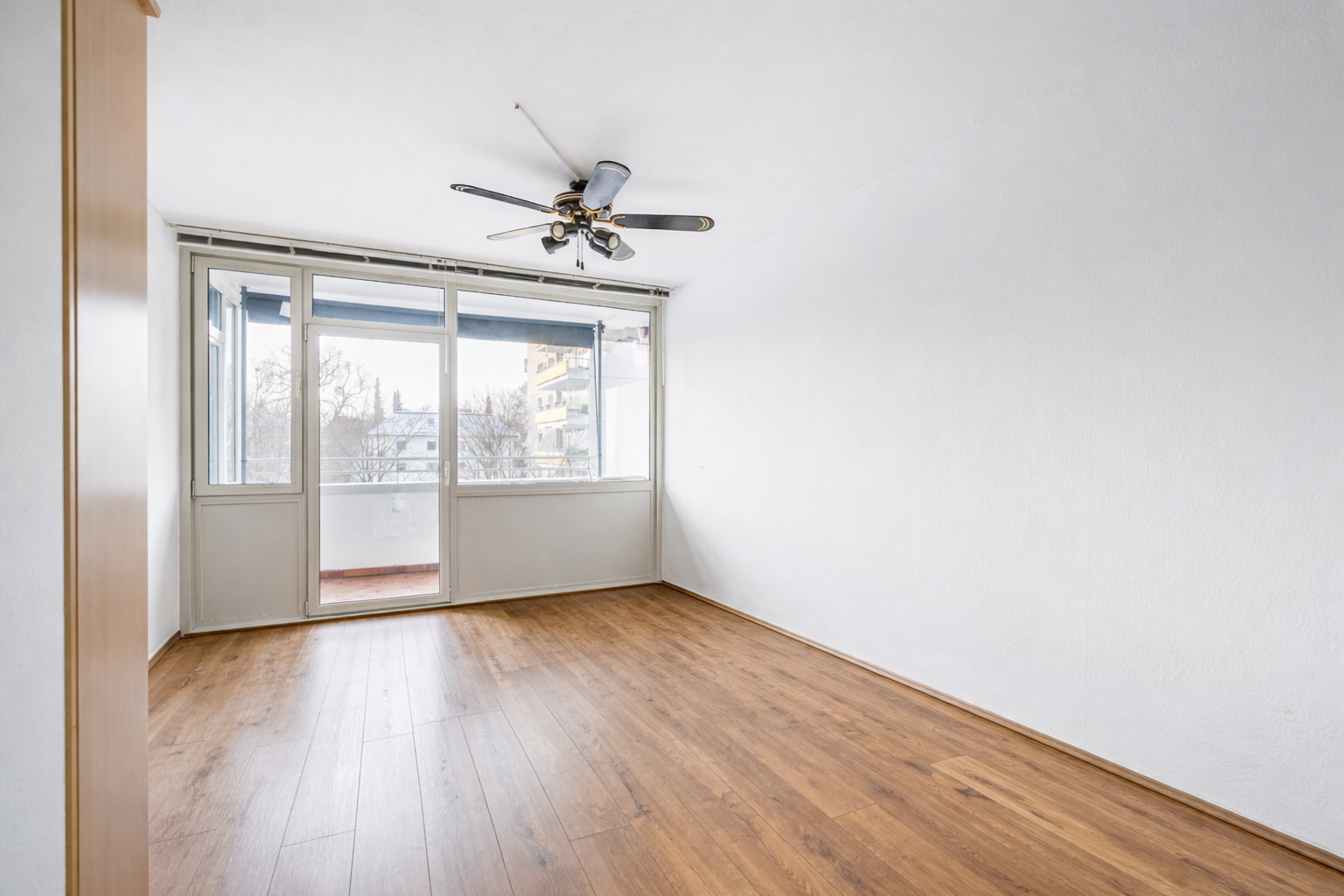 AIGNER - Helle und ruhige 2-Zimmer-Wohnung in Laim mit Balkon und guter Infrastruktur – München – Vorschaubild 3
