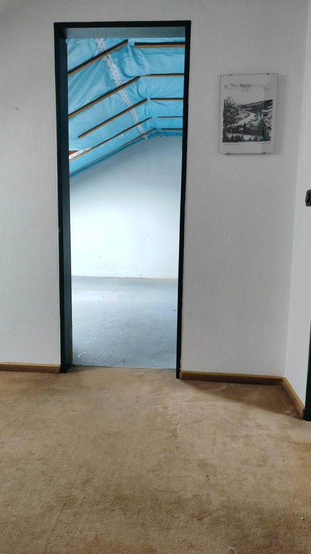 Reihenendhaus mit großem Grundstück, Keller und zwei Garagen – Lemgo – Vorschaubild 19
