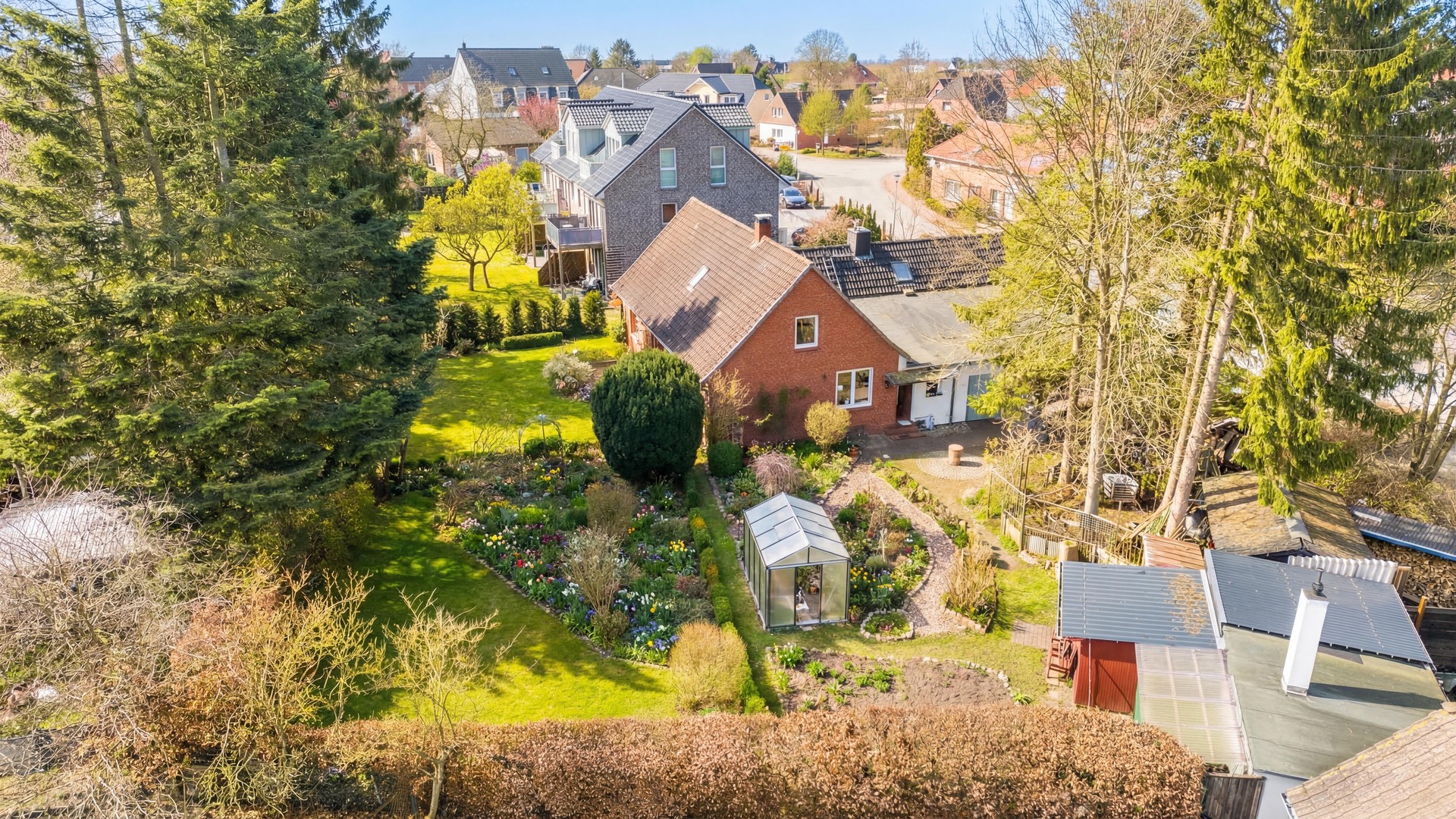 Vielseitiges Haus mit großem Bauerngarten – Wankendorf – Vorschaubild 2