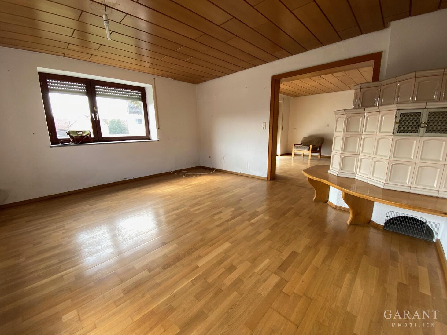 Zweifamilienhaus mit Potential – Unterschneidheim – Vorschaubild 4