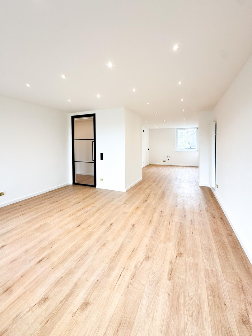 provisionsfrei: helle 3-Zimmer-Wohnung in ruhiger Lage und geringem Hausgeld – Düsseldorf – Vorschaubild 5