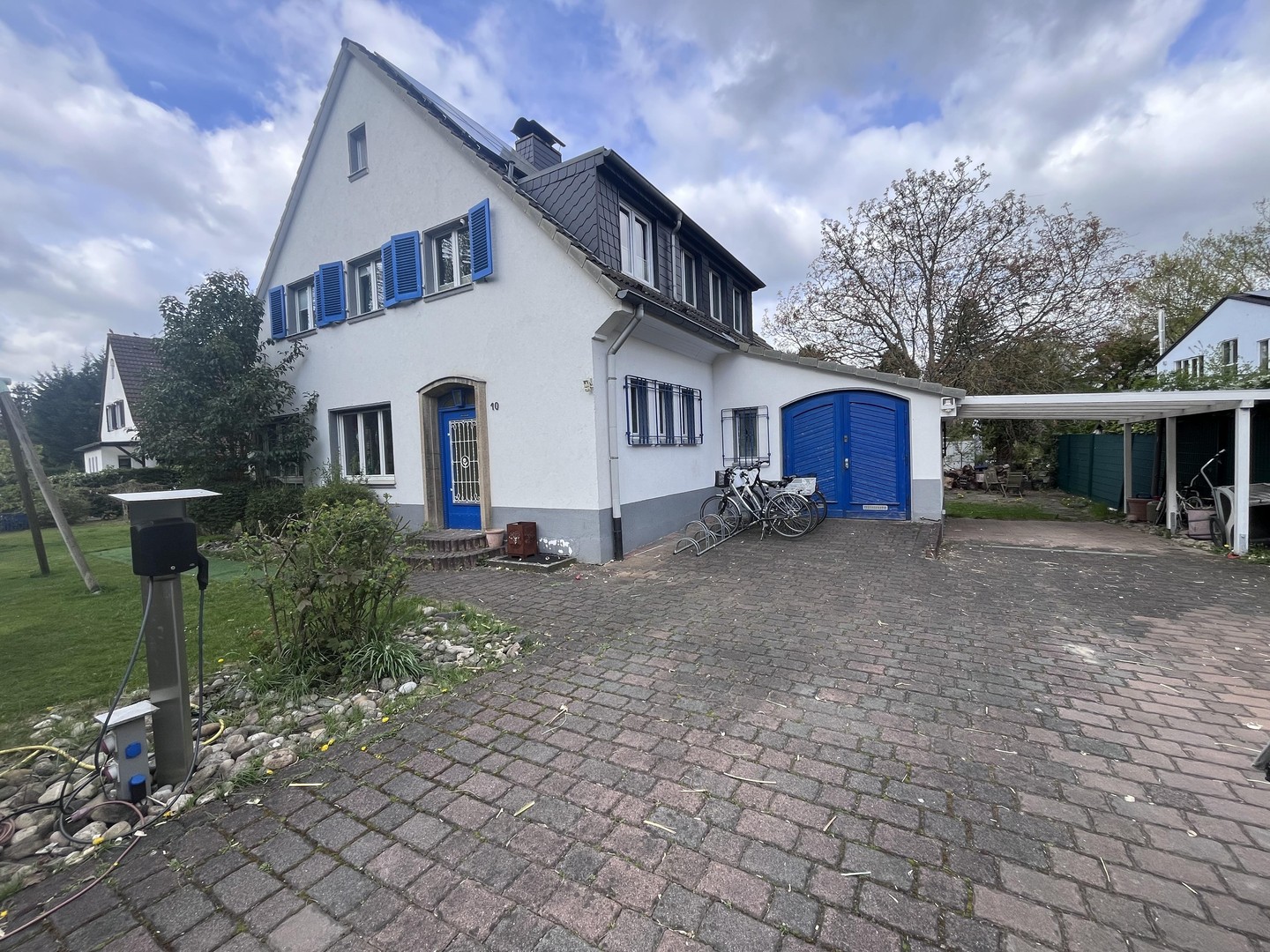 Rarität in begehrter Villenlage – Duisburg – Bild 1 von 20
