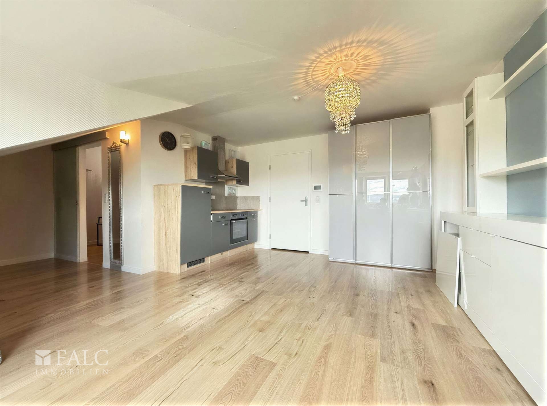 ***Mehrfamilienhaus & Exklusiver Pferdehof mit Reitanlage auf ca 21.000 m² Grundstück*** – Einbeck – Vorschaubild 55