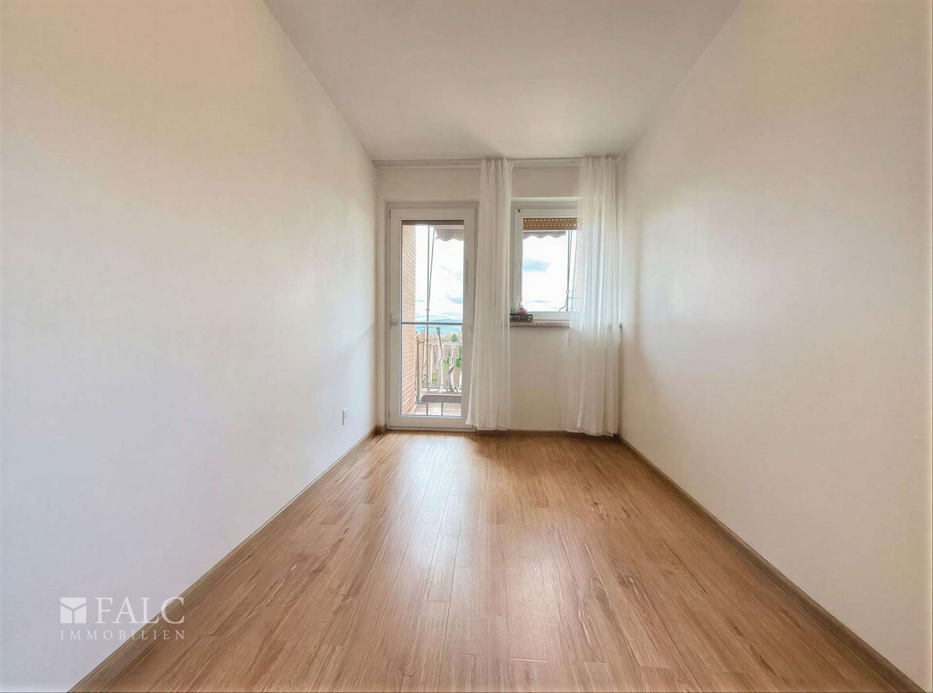 ***Mehrfamilienhaus & Exklusiver Pferdehof mit Reitanlage auf ca 21.000 m² Grundstück*** – Einbeck – Vorschaubild 64