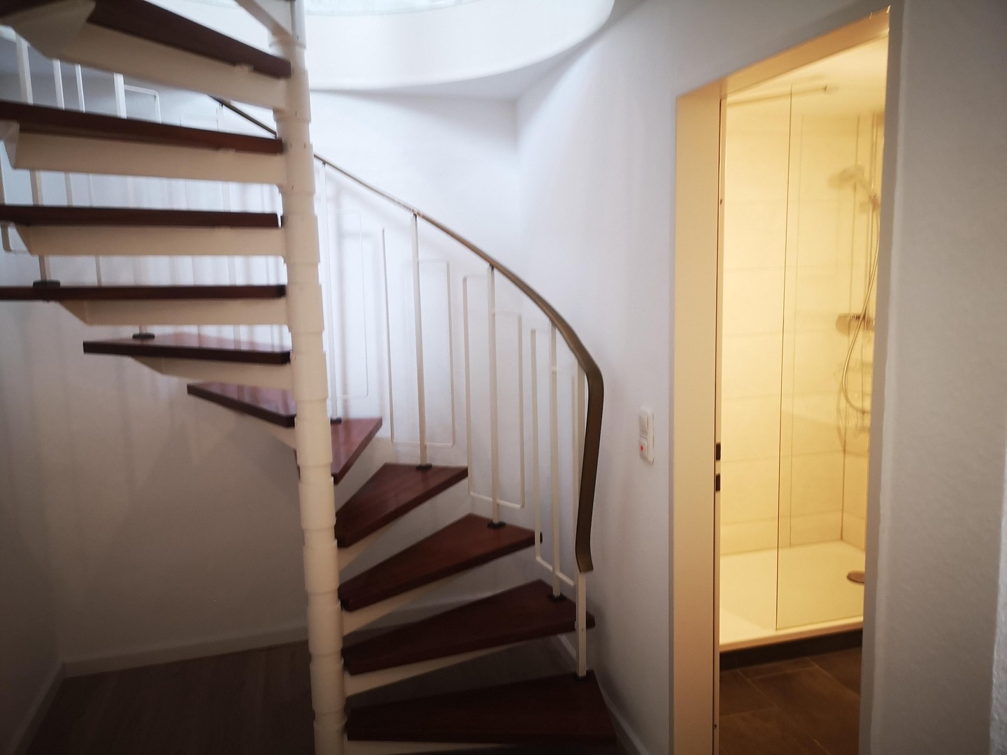 Provisionsfrei! Mehrfamilienhaus in Top Lage – Köln-Ehrenfeld – Vorschaubild 15