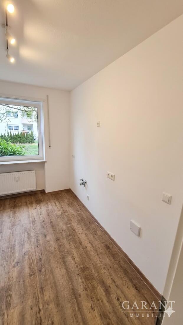 Modernes Wohnen mit Garten: Kernsanierte 3 Zimmer-Wohnung in Kuhsee-Nähe – Augsburg – Vorschaubild 6