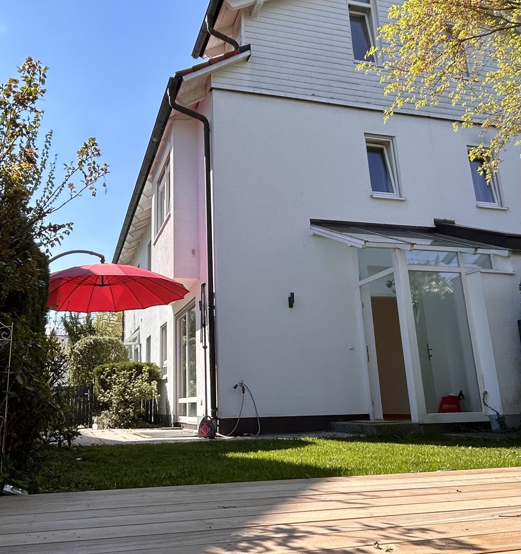 Eigenheim-Glück in Pasing: Quattrohaus mit eigenem Garten (137 m²) viel Privatsphäre provisionsfrei – München – Vorschaubild 4