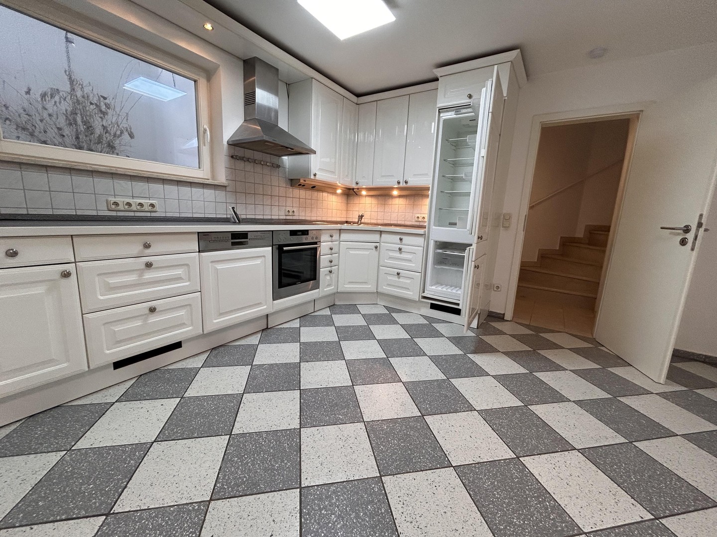 Eigenheim-Glück in Pasing: Quattrohaus mit eigenem Garten (137 m²) viel Privatsphäre provisionsfrei – München – Vorschaubild 16