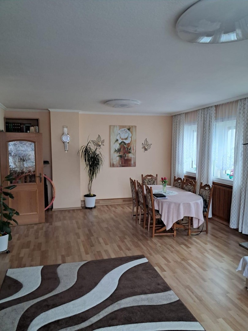 Gepflegtes Zweifamilienhaus mit PV-Anlage, Sauna, Doppelgarage in zentraler Lage Bremen-Blumenthal – Blumenthal – Vorschaubild 32