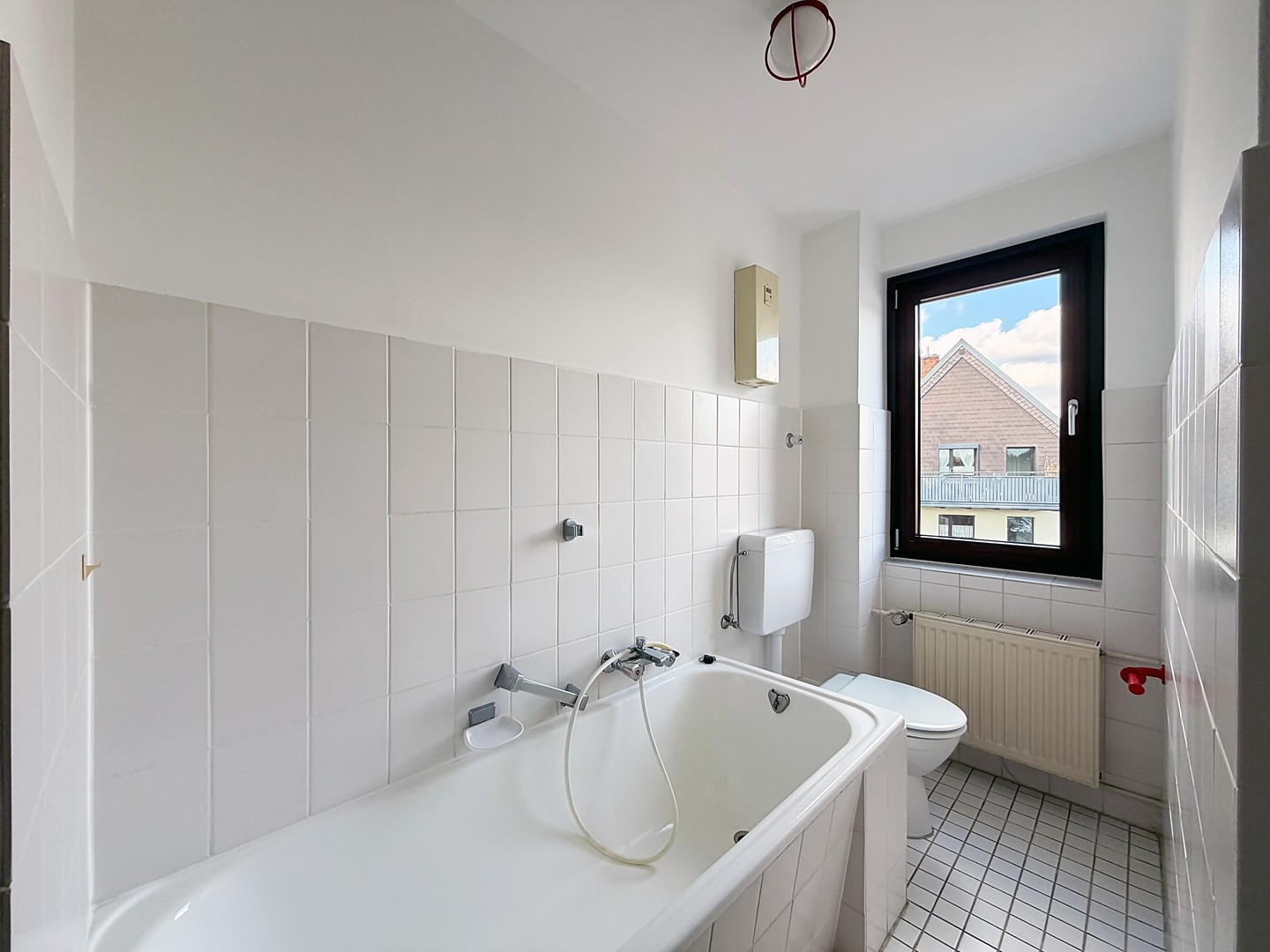 Investieren in Qualität: Modernisiertes Mehrfamilienhaus mit 3 Einheiten in Köln. PROVISIONSFREI – Köln – Vorschaubild 41