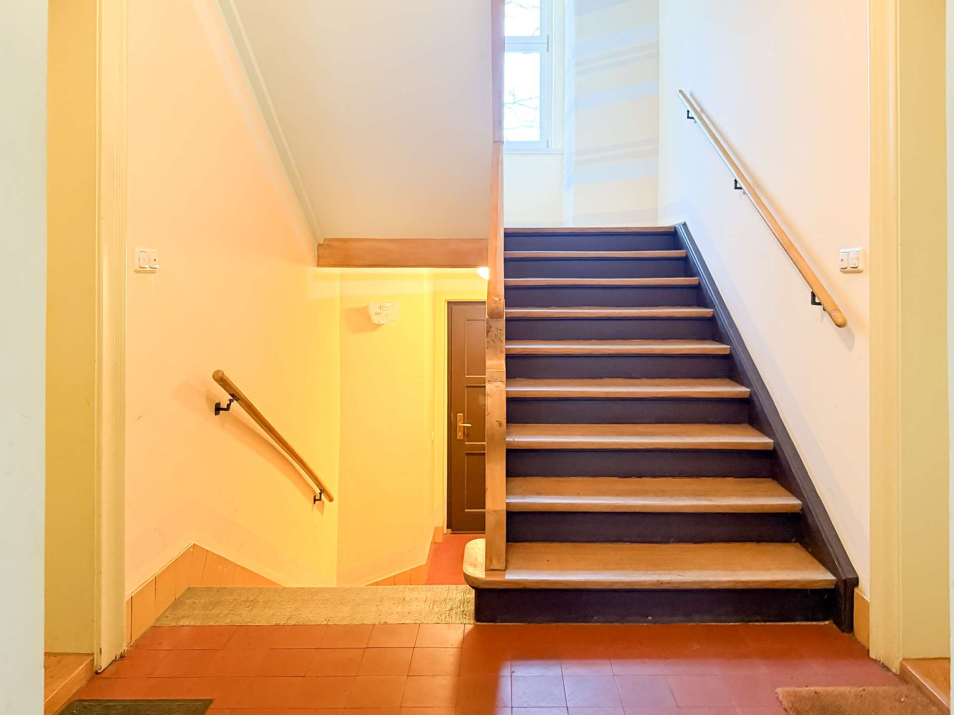 Stilvolle 3-Zimmer Wohnung I Hochparterre I Balkon I Stellplatz I Denkmalschutz I Kernsanierung 2010 – Leipzig – Vorschaubild 5