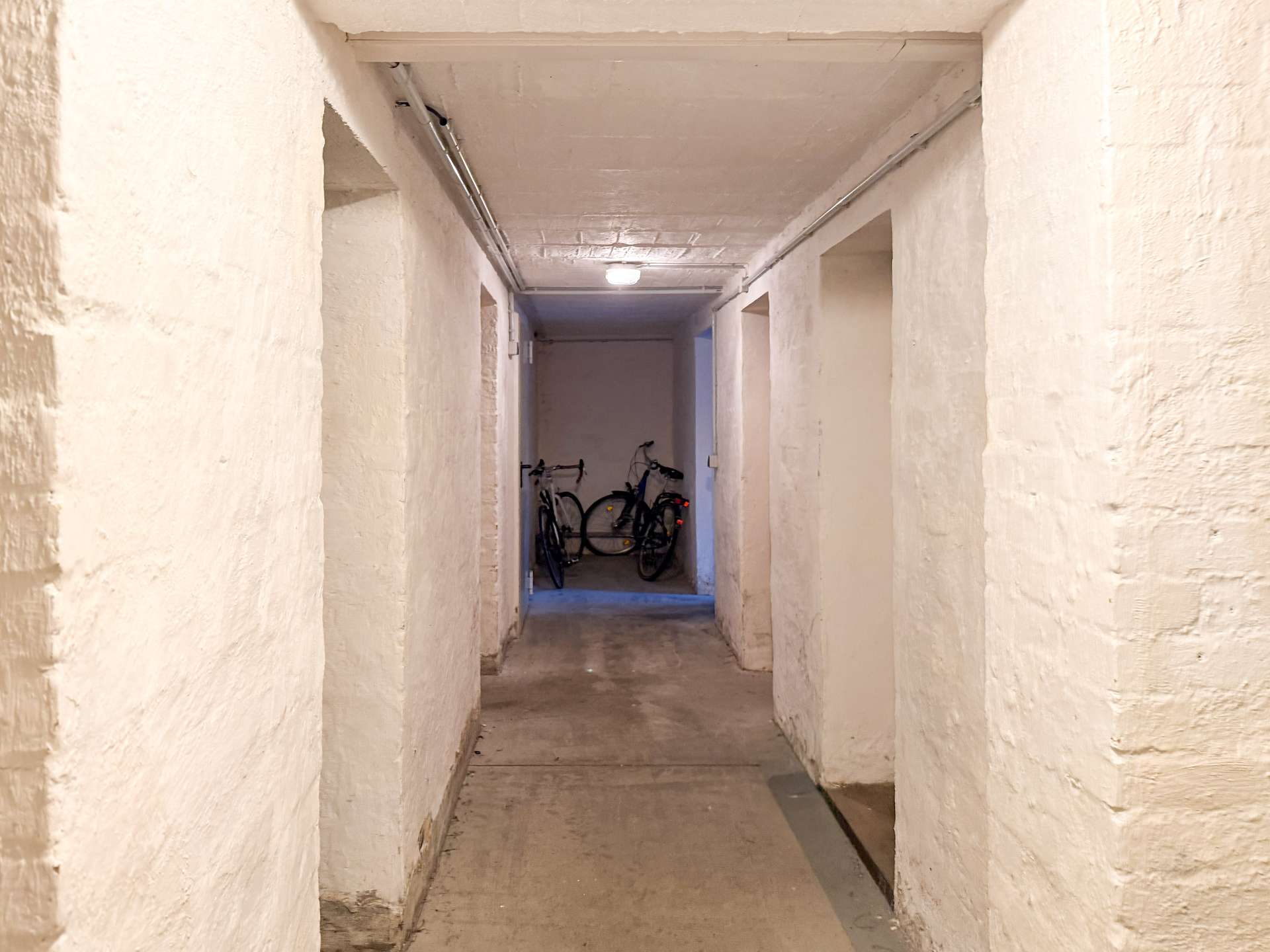 Stilvolle 3-Zimmer Wohnung I Hochparterre I Balkon I Stellplatz I Denkmalschutz I Kernsanierung 2010 – Leipzig – Vorschaubild 23