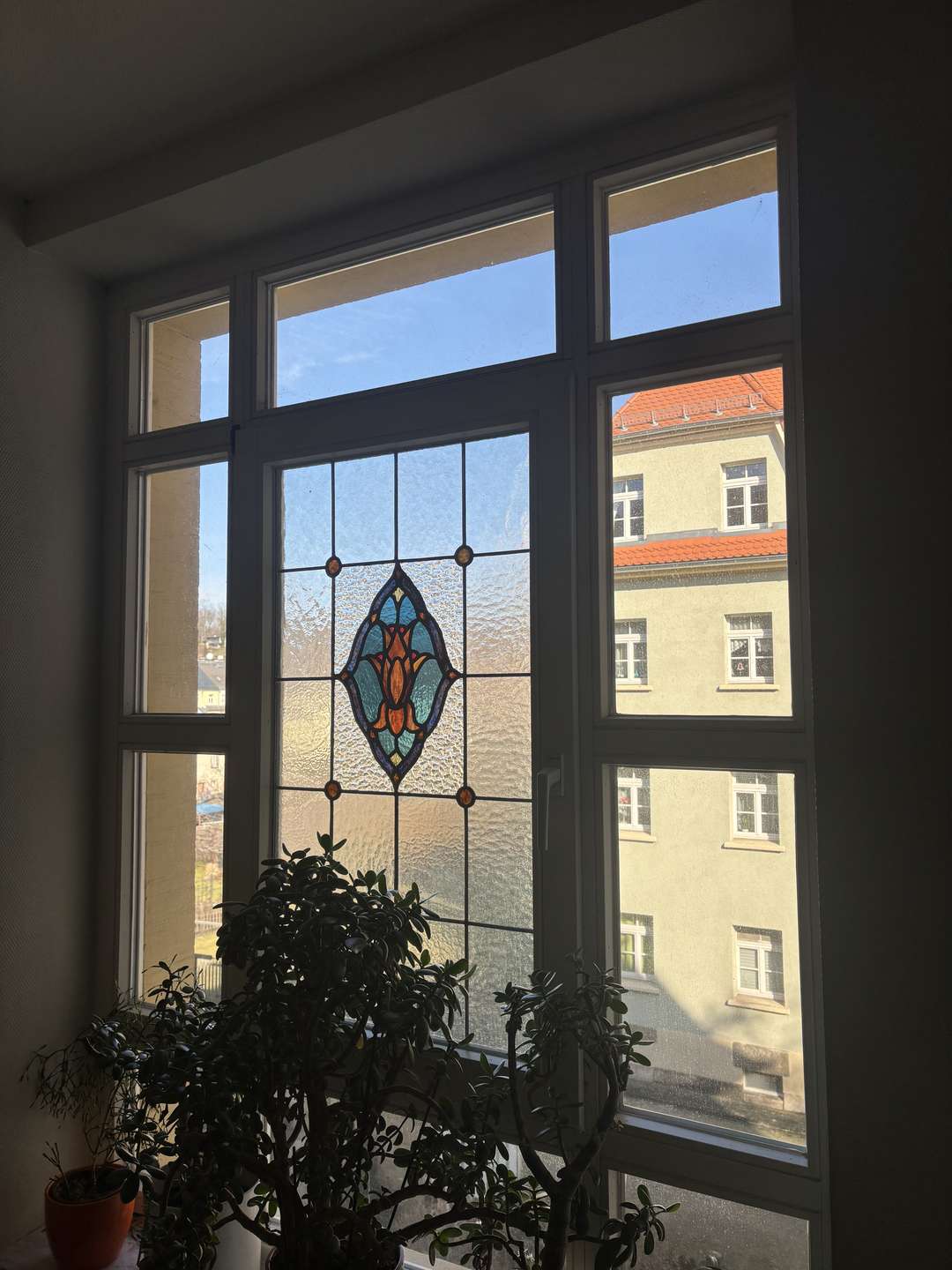 bg