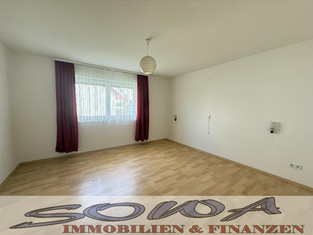 Gepflegtes, einzugsbereites Haus mit Keller, Doppelgarage und Wärmepumpe - Ein Objekt von SOWA Immobilien und Finanzen – Neuburg an der Donau – Vorschaubild 9