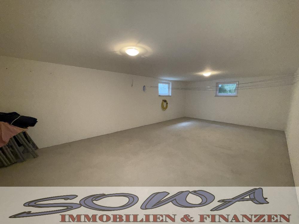 Gepflegtes, einzugsbereites Haus mit Keller, Doppelgarage und Wärmepumpe - Ein Objekt von SOWA Immobilien und Finanzen – Neuburg an der Donau – Vorschaubild 82