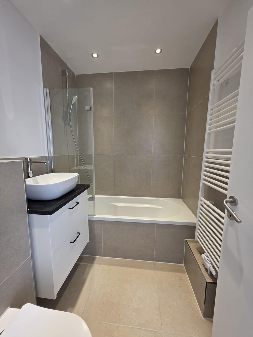 2-Zimmer ETW mit Balkon, Erstbezug nach Sanierung, inkl. TG-Stellplatz, ohne Courtage – Hamburg – Vorschaubild 9