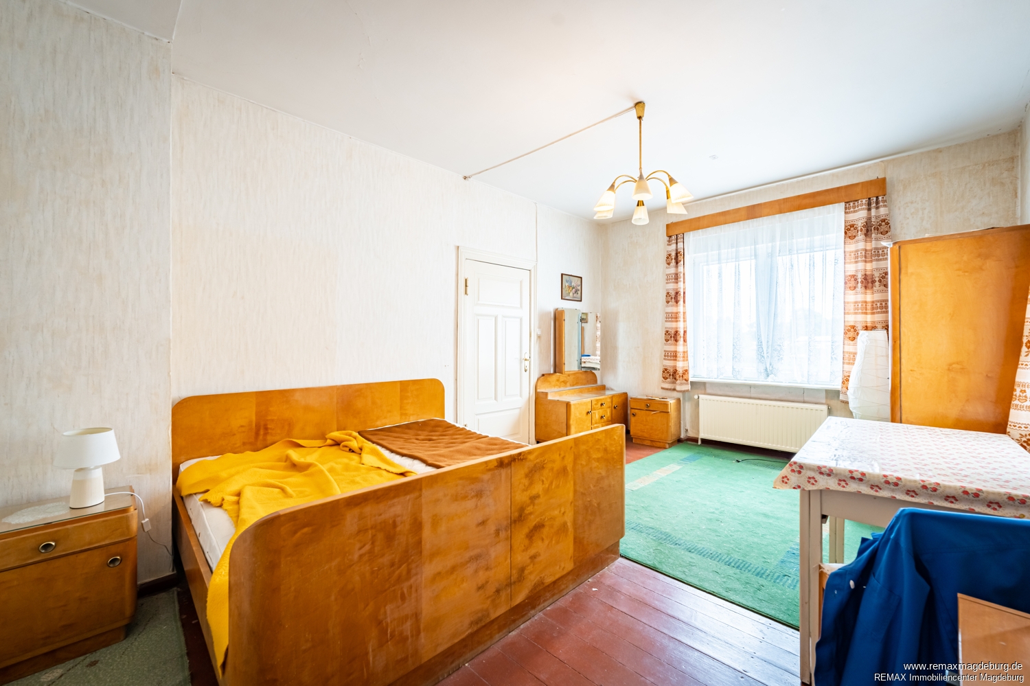 Viel Platz für Familie & Hobbys – EFH-Villa mit Scheune, Garagen und großem Grundstück – Tucheim – Vorschaubild 8