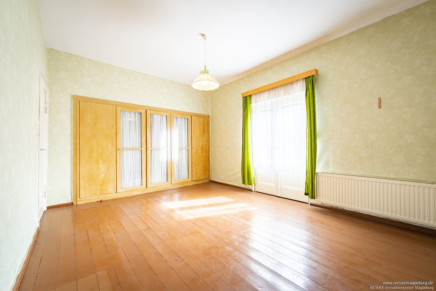 Viel Platz für Familie & Hobbys – EFH-Villa mit Scheune, Garagen und großem Grundstück – Tucheim – Vorschaubild 13
