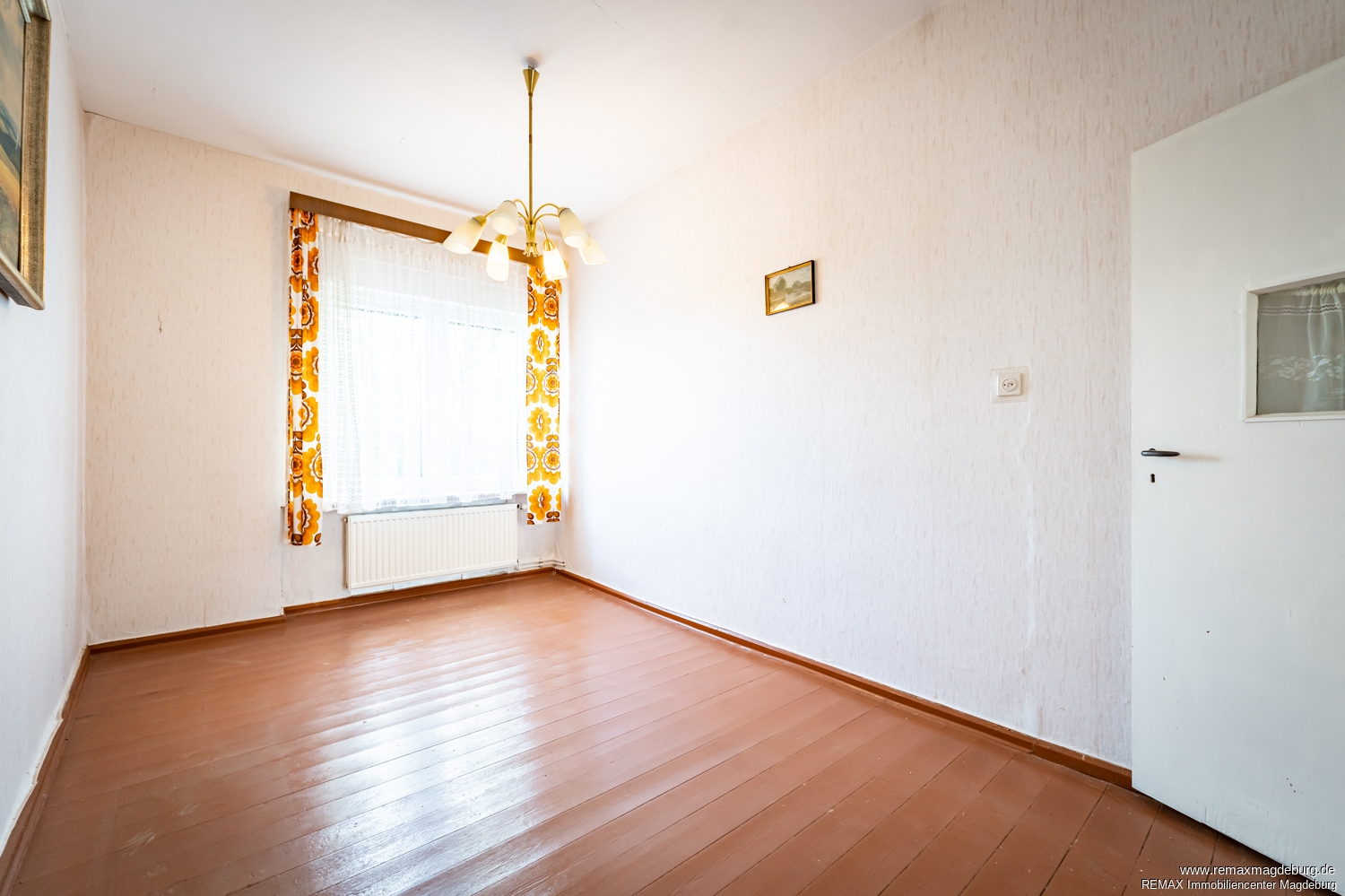 Viel Platz für Familie & Hobbys – EFH-Villa mit Scheune, Garagen und großem Grundstück – Tucheim – Vorschaubild 20