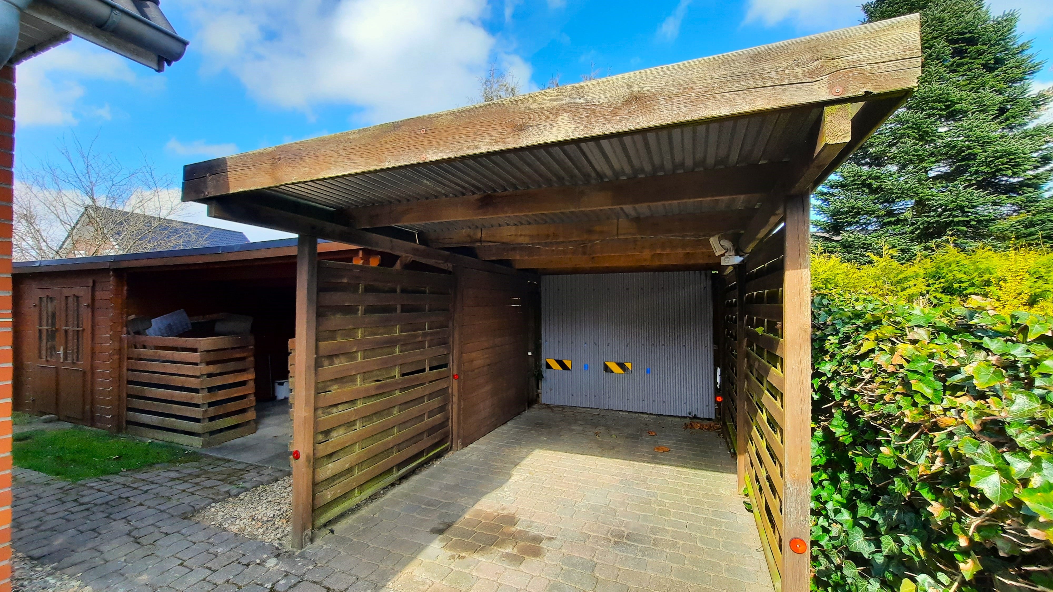 Gepflegtes Zweifamilienhaus mit Carport, Terrasse und Loggia in ruhiger Wohnlage – Kropp – Vorschaubild 16